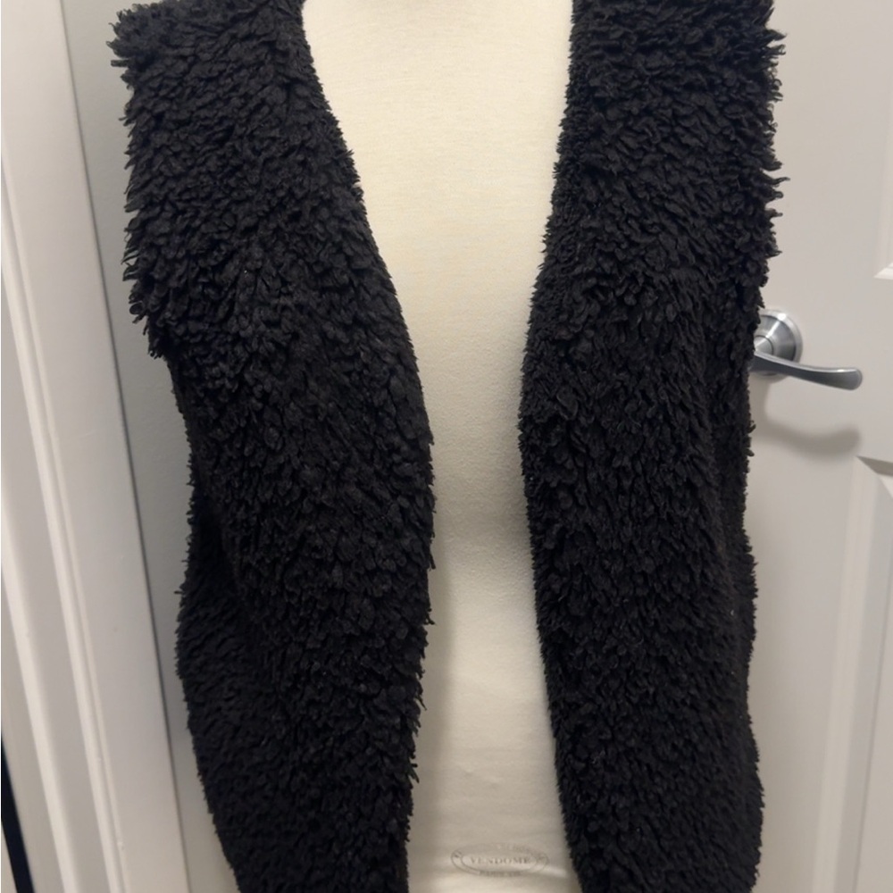 Women's Black Fleece Vest